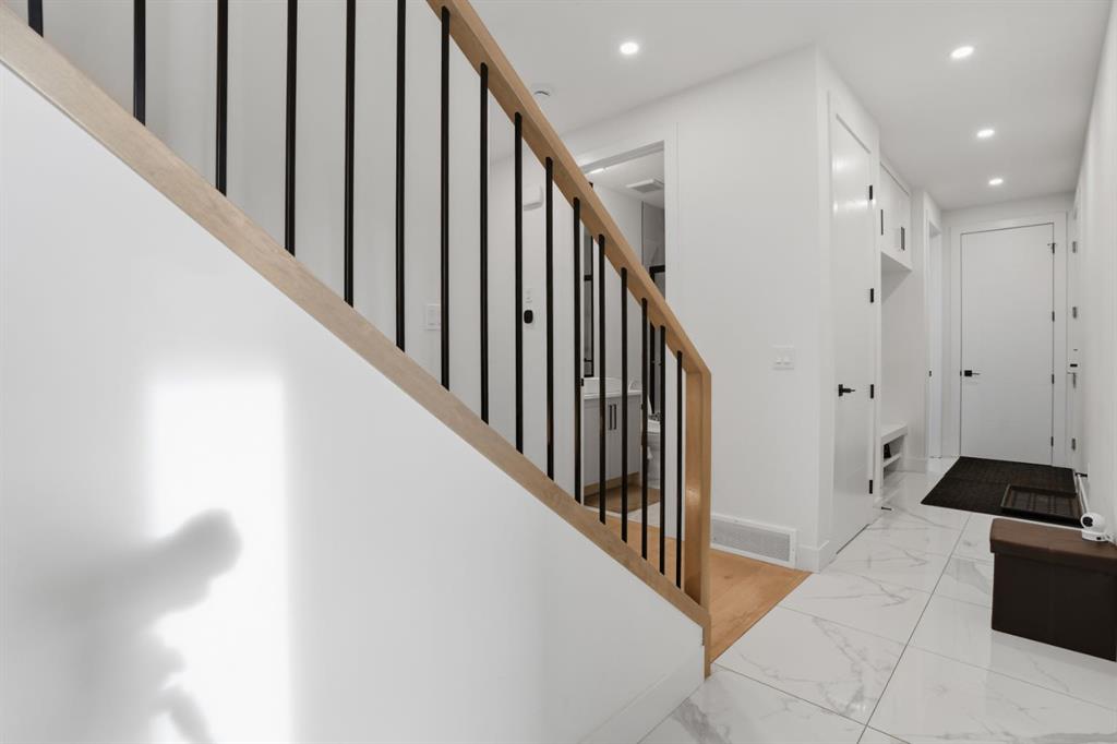 Picture for 49 Waterford Crescent 