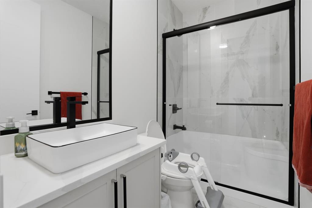 Picture for 49 Waterford Crescent 