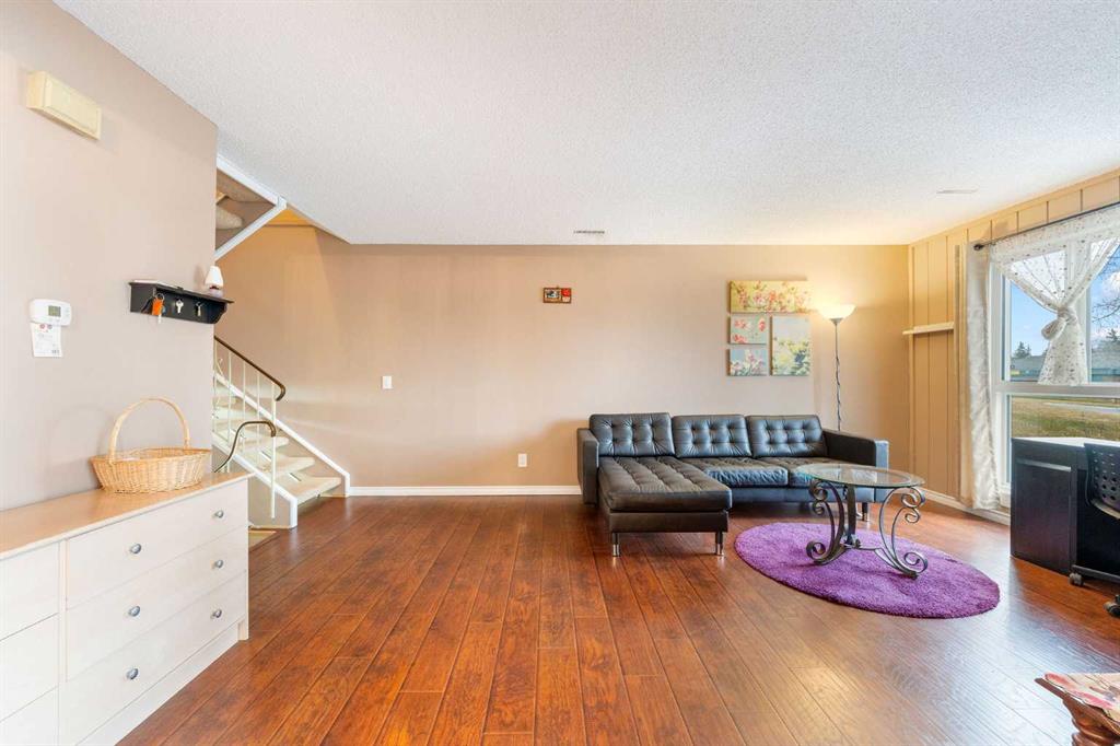 Picture for 301, 13104 Elbow Drive SW