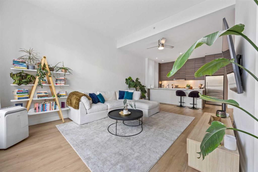 Picture for 105, 1501 6 Street SW