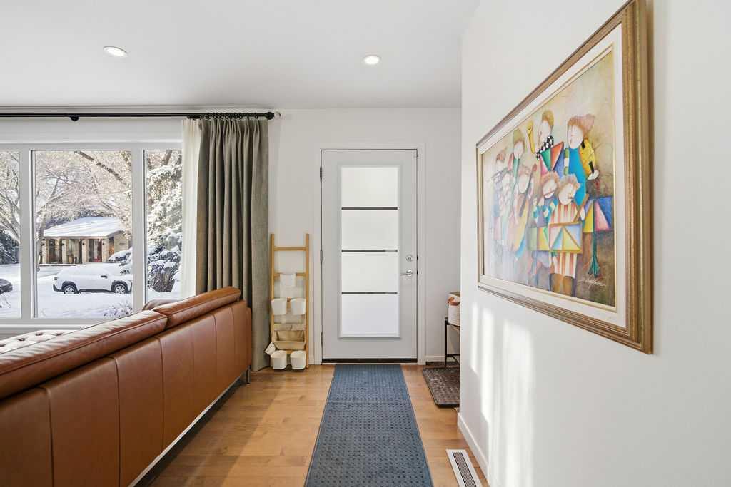 Picture for 3449 Lane Crescent SW