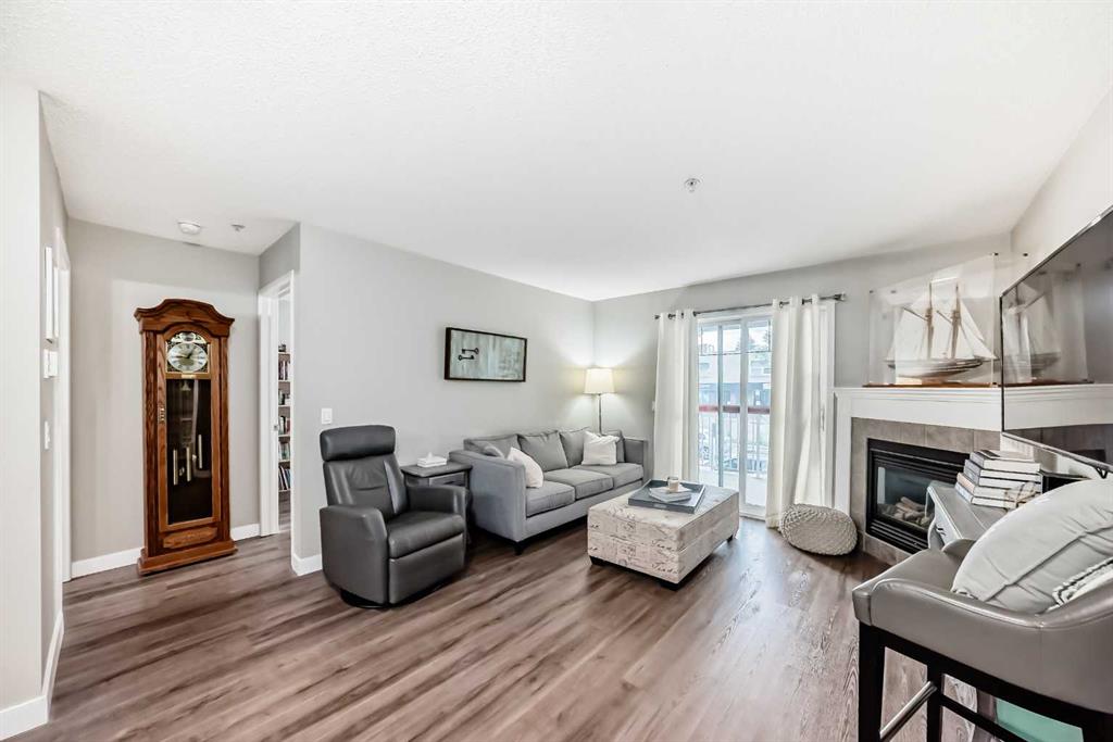 Picture for 205, 1811 34 Avenue SW