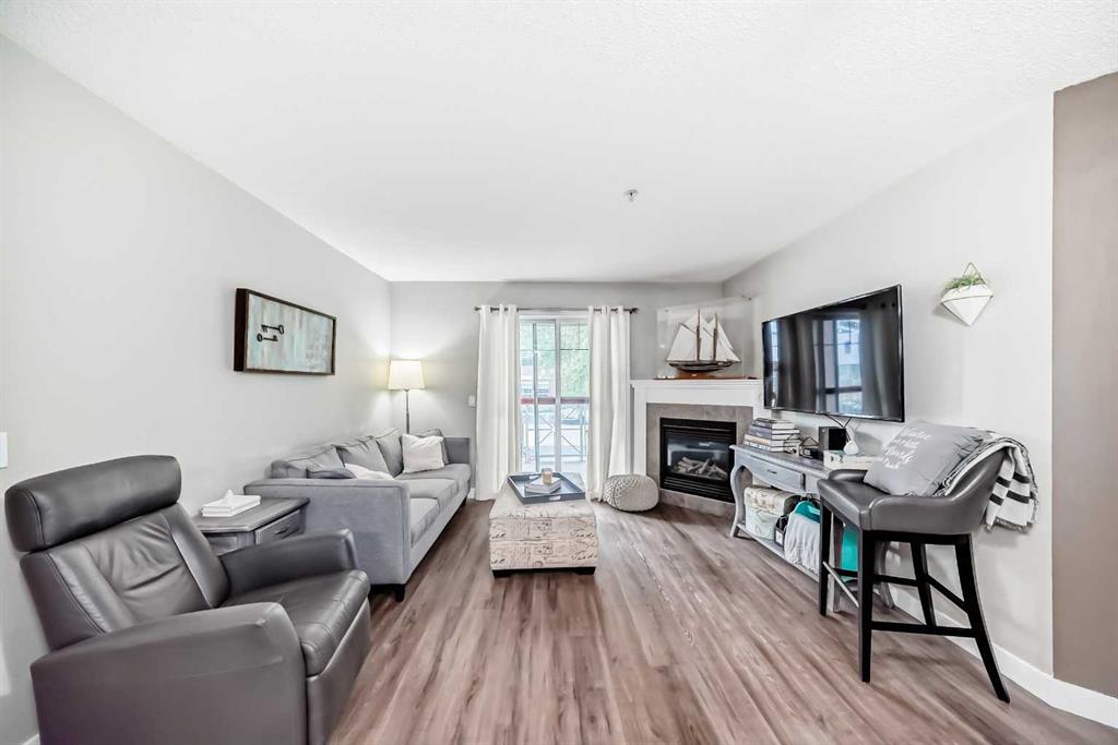 Picture for 205, 1811 34 Avenue SW