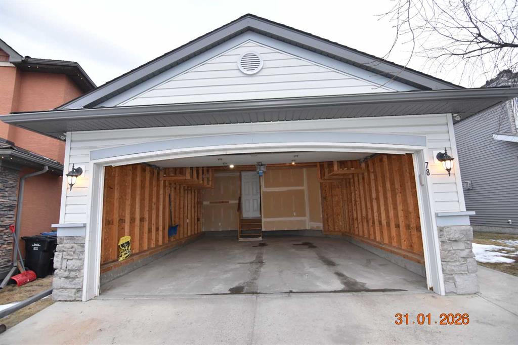 Picture for 78 Somerglen Way SW