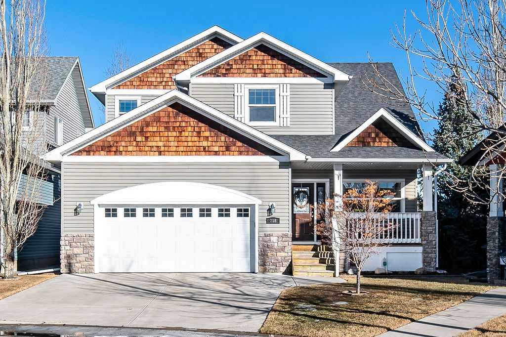 Picture for 718 Hamptons Bay SE