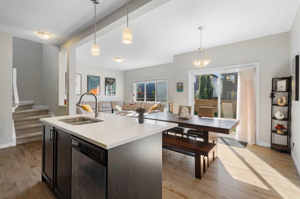 Picture for 33 Walcrest Way SE