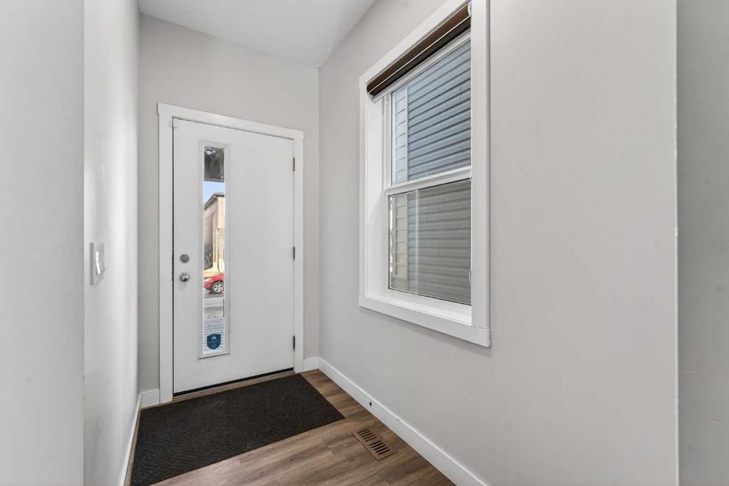 Picture for 210 Cornerstone Crescent NE