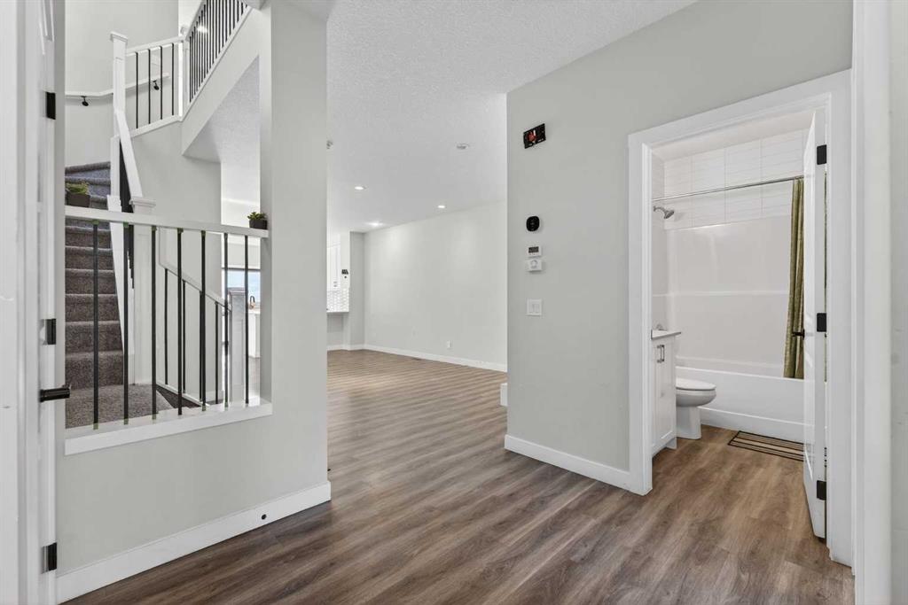 Picture for 210 Cornerstone Crescent NE