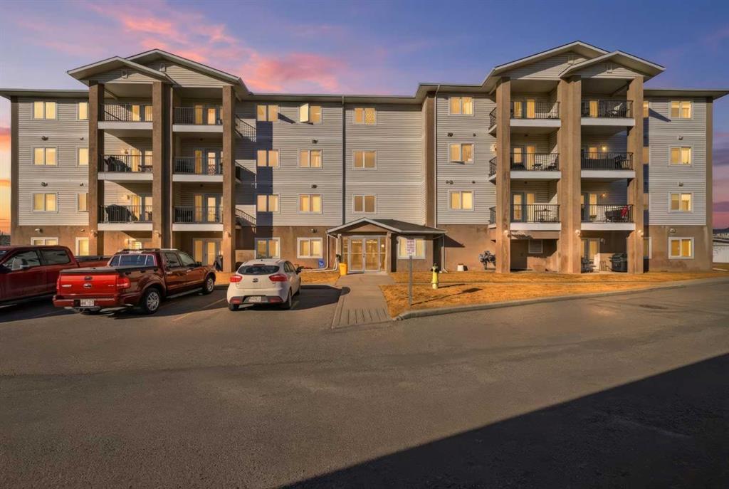 Picture for 404, 300 Edwards Way NW