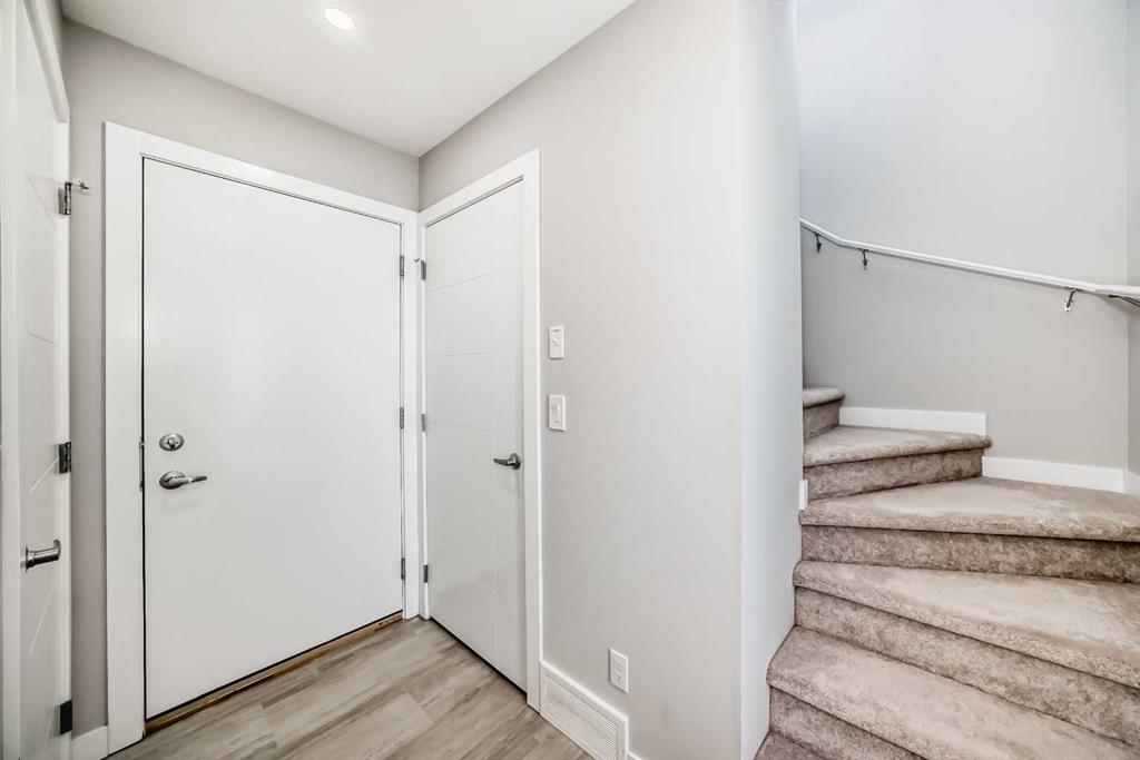 Picture for 57 Skyview Ranch Avenue NE