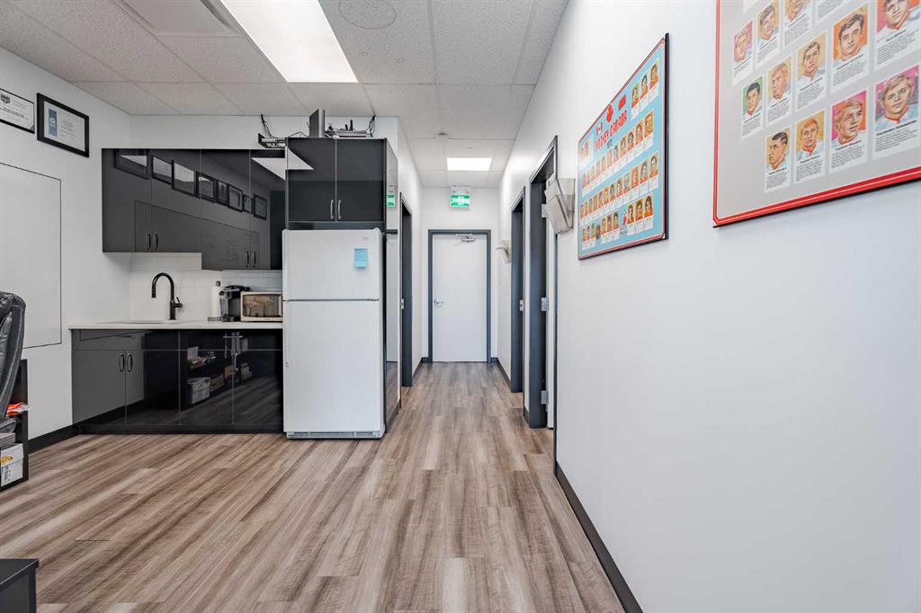 Picture for 3121, 2920 Kingsview Boulevard SE