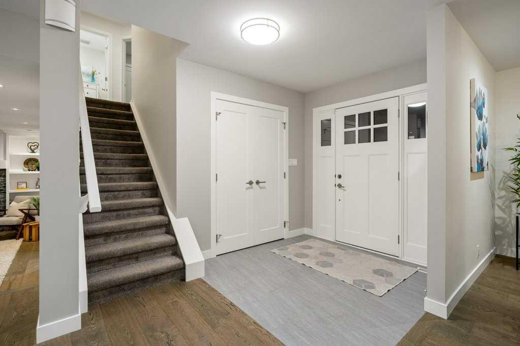 Picture for 619 Lake Moraine Way SE