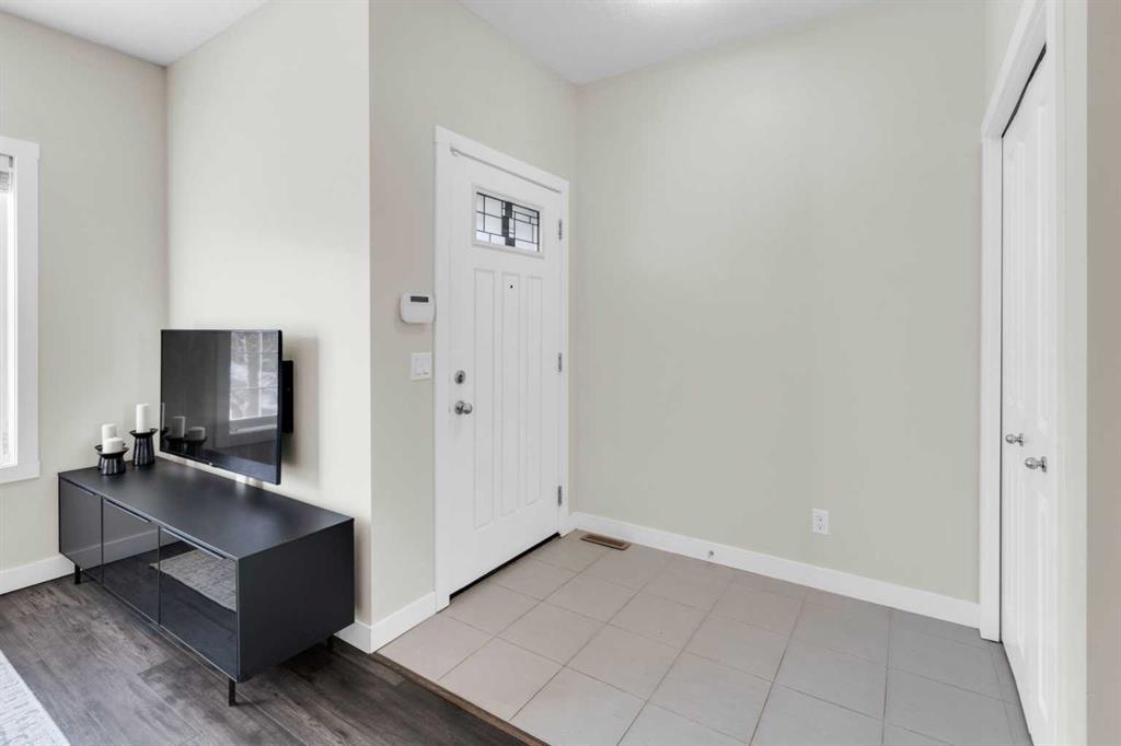 Picture for 610 Hillcrest Road SW