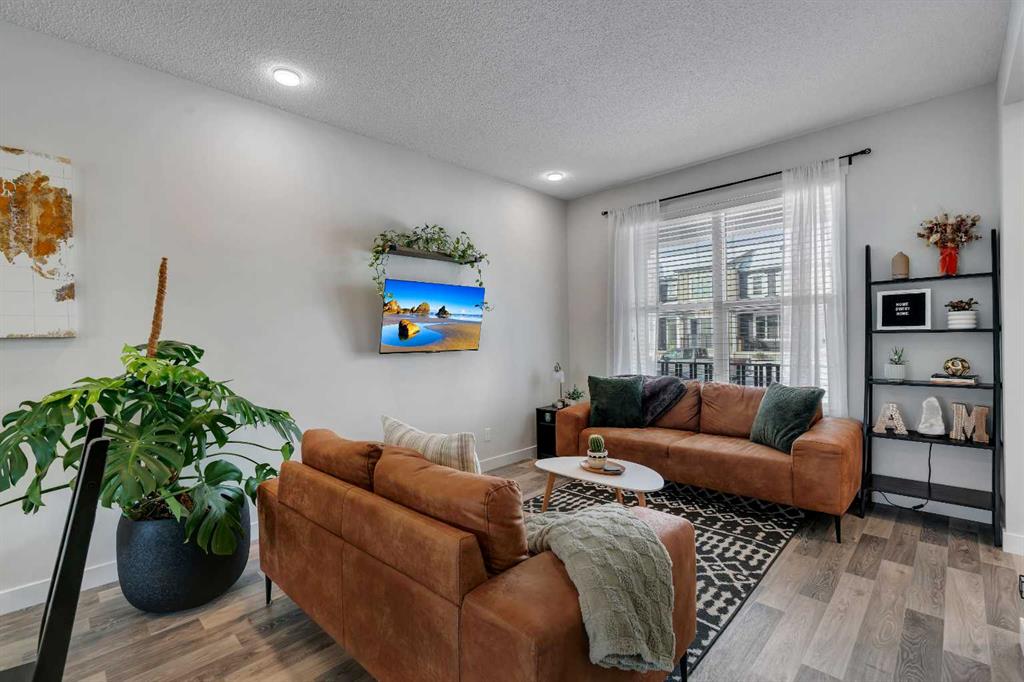 Picture for 24 Carringvue Way NW