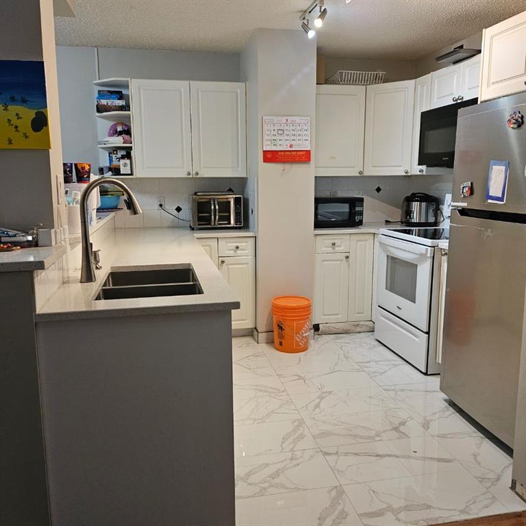 Picture for 203, 511 56 Avenue SW