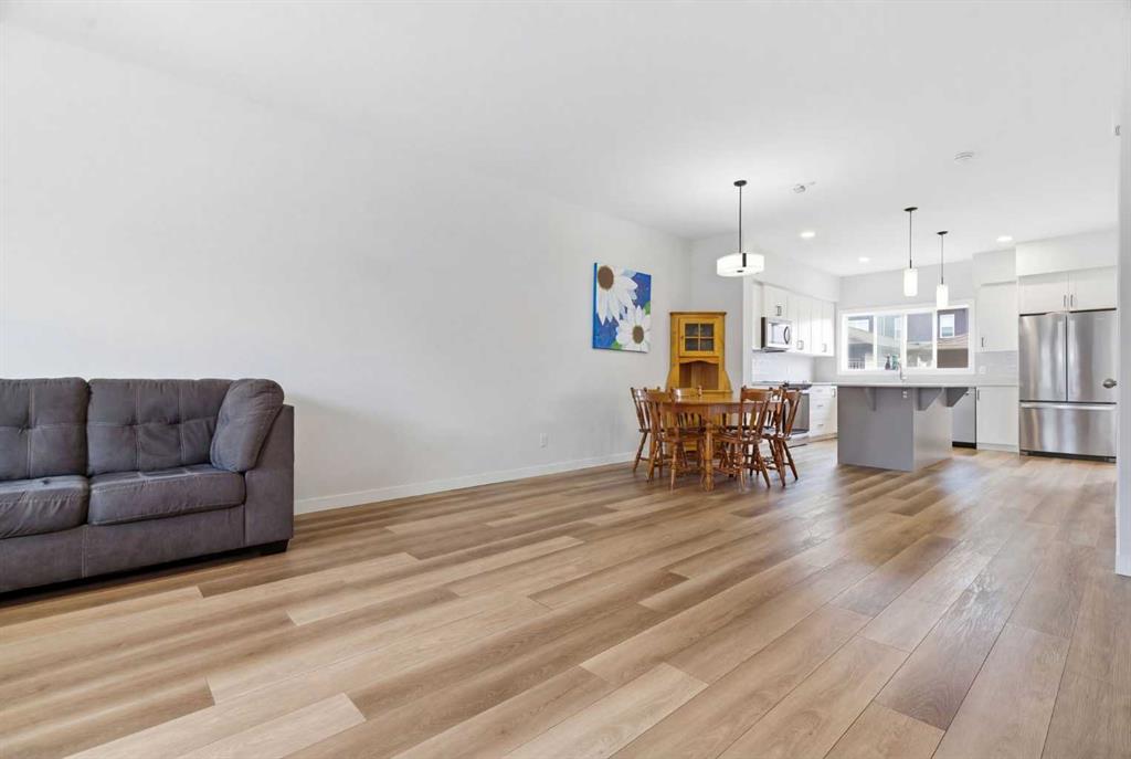 Picture for 80 Legacy Reach Crescent SE