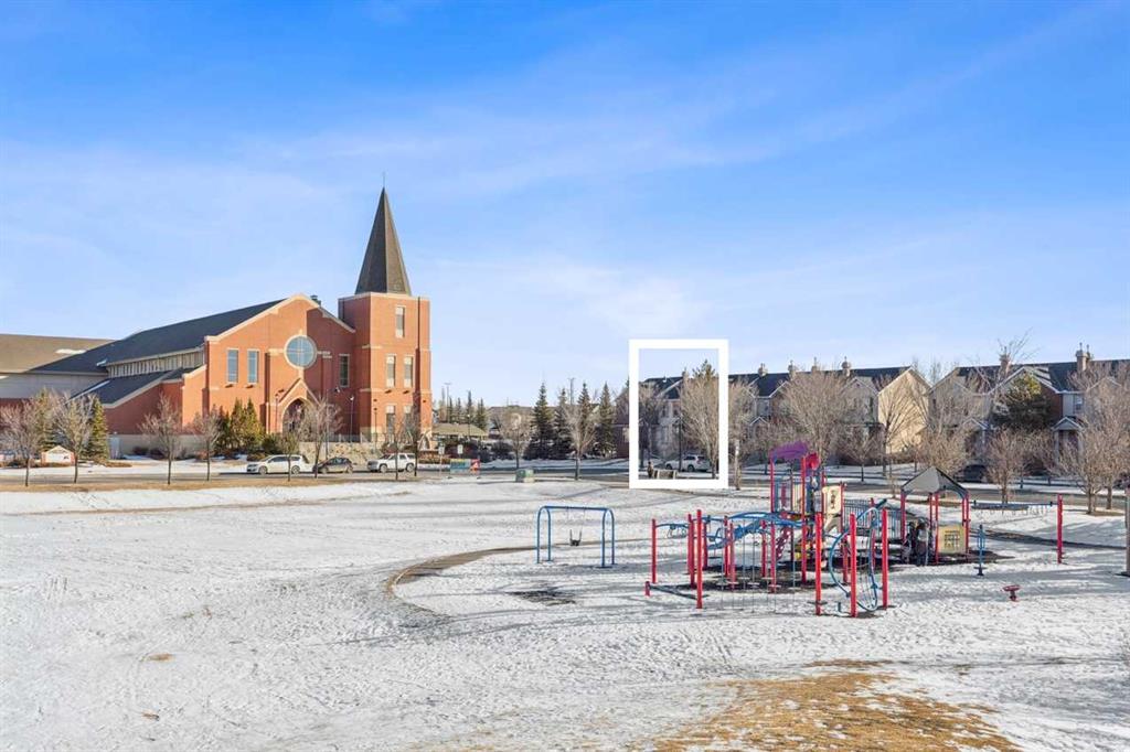 Picture for 15008 Prestwick Boulevard SE