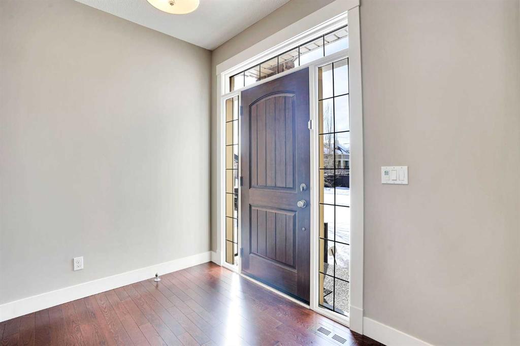 Picture for 14 West Coach Way SW