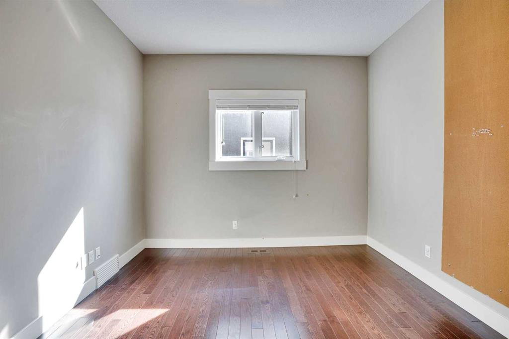 Picture for 14 West Coach Way SW