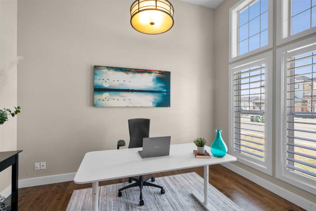 Picture for 809 Canoe Green SW