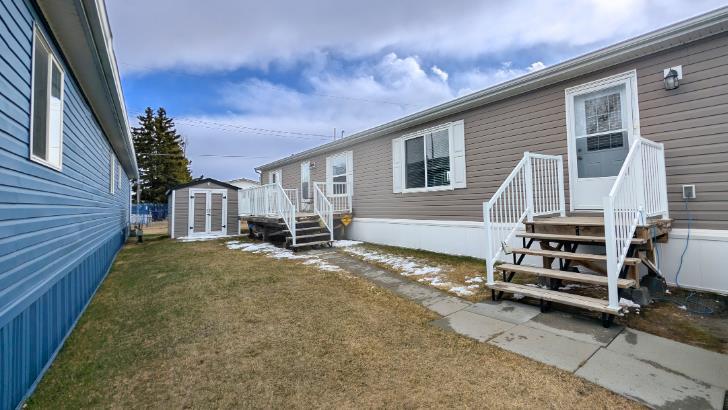 Picture for #3, 5853 4 Street W