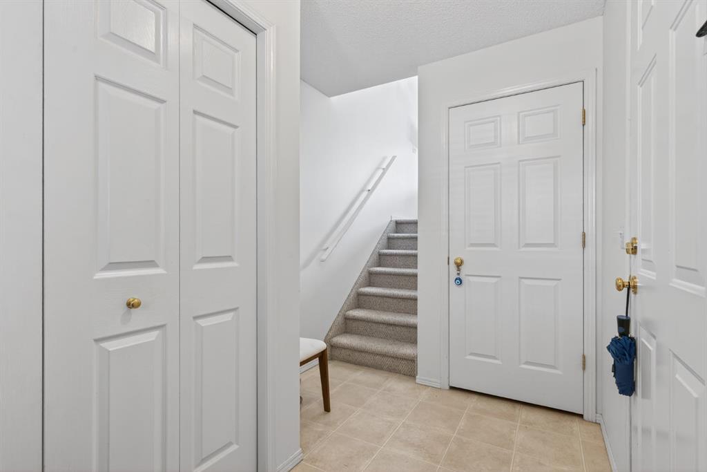 Picture for 121 Rocky Ridge Court NW