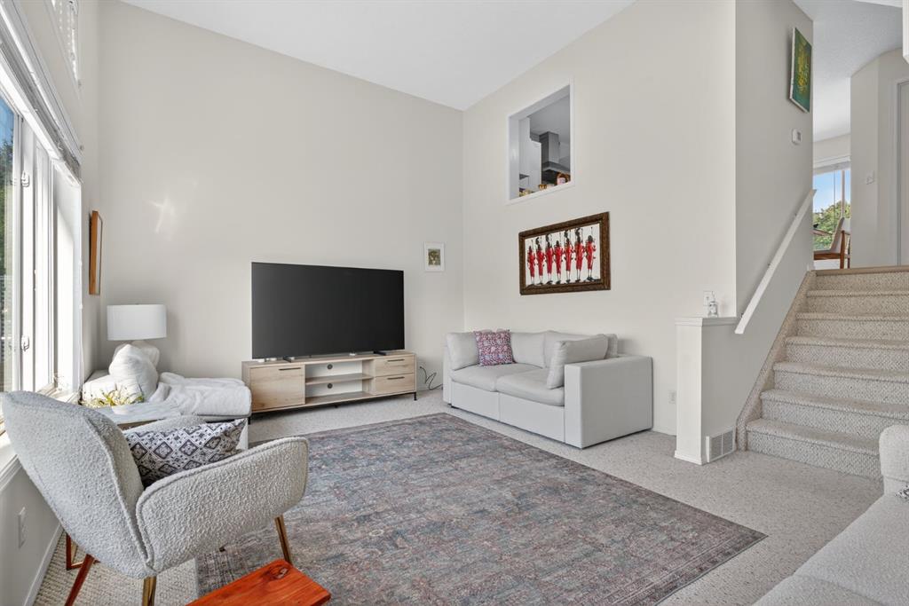 Picture for 121 Rocky Ridge Court NW