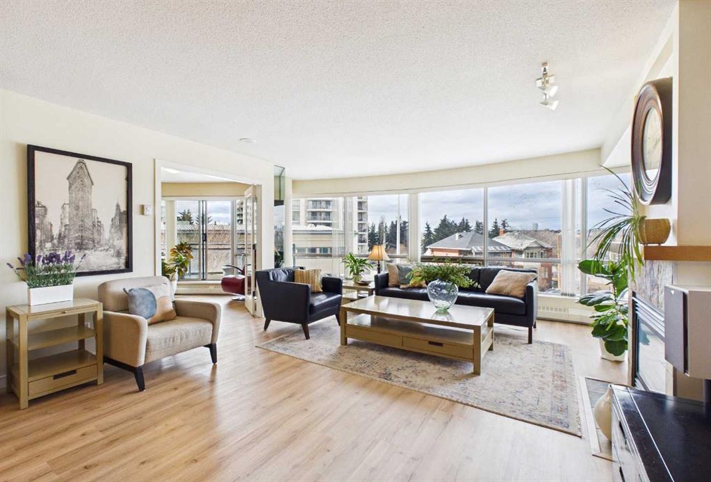 Picture for 301, 1088 6 Avenue SW