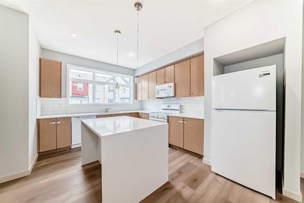 Picture for 80 Copperstone Cove SE