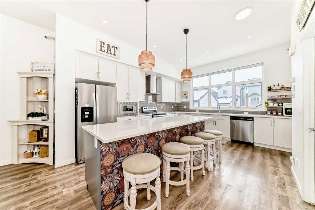 Picture for 355 Masters Row SE