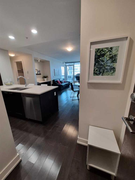 Picture for 722, 222 Riverfront Avenue SW