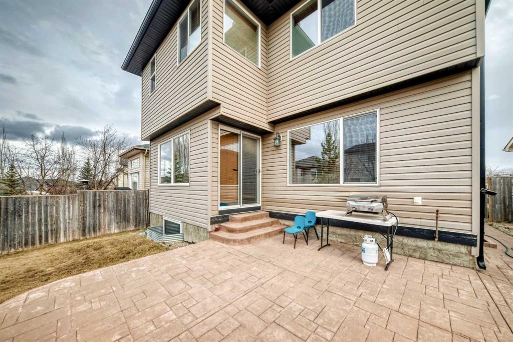 Picture for 225 Kincora Heights NW