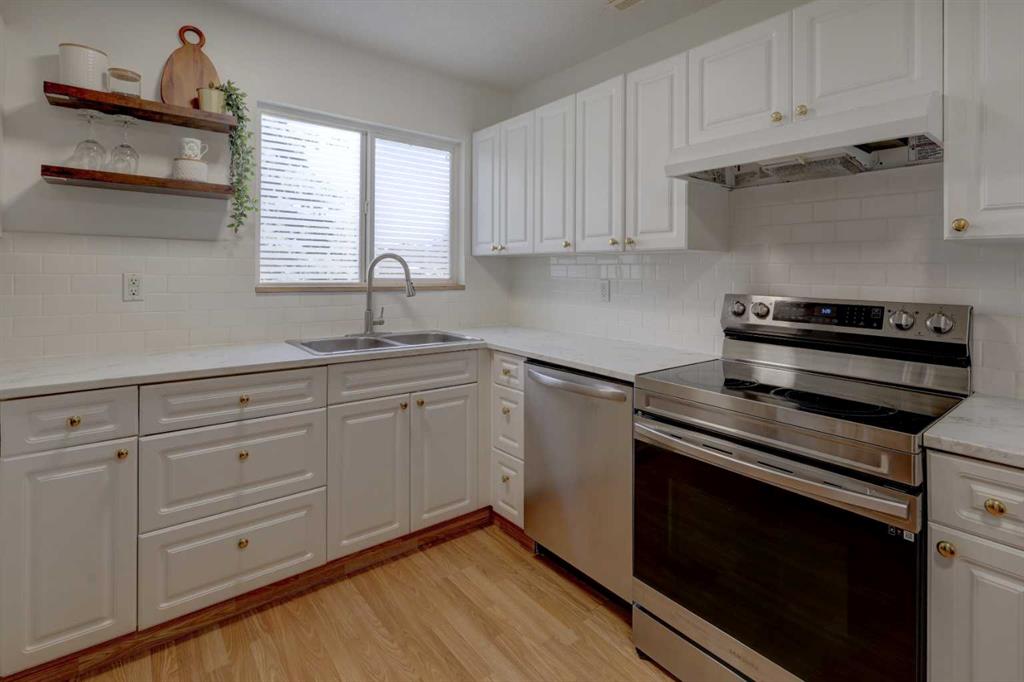 Picture for 10, 707 Westmount Drive 