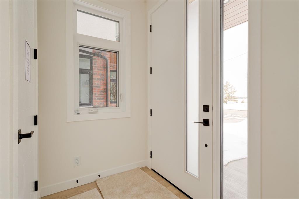Picture for 39A Moncton Road NE