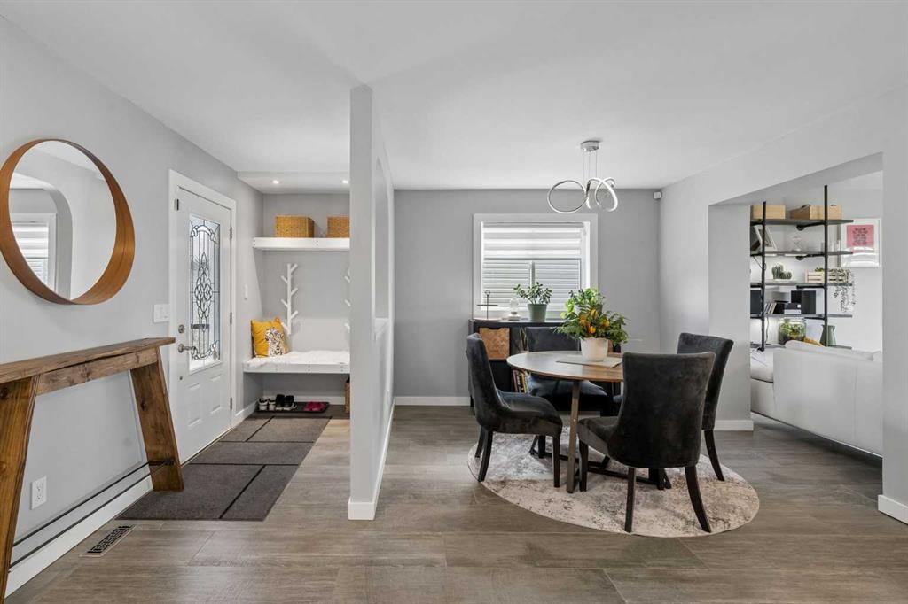 Picture for 105 Royal Birch Crescent NW