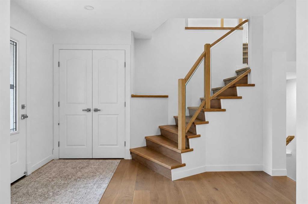 Picture for 928 Maplecroft Road SE