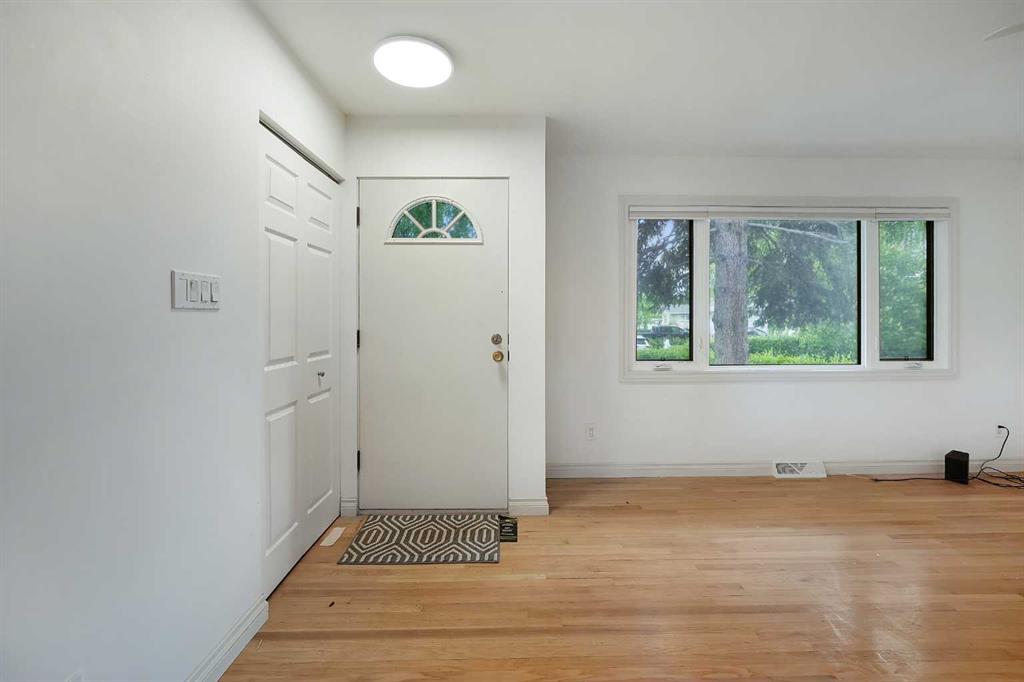 Picture for 19 Haddock Road SW