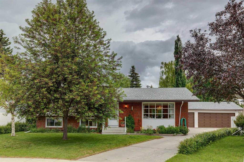 Picture for 5036 Vallance Crescent NW