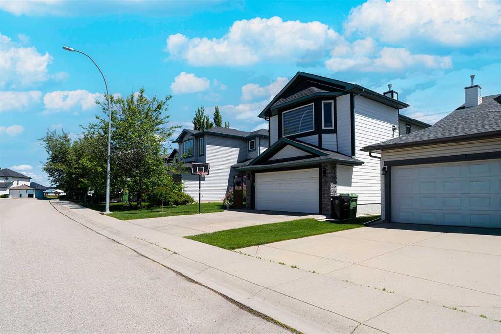 Picture for 270 Somerside Park SW