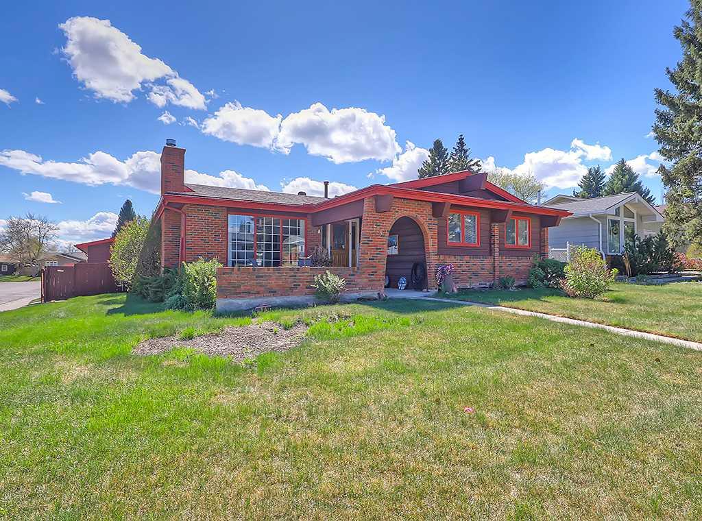 Picture for 728 Parkvalley Road SE
