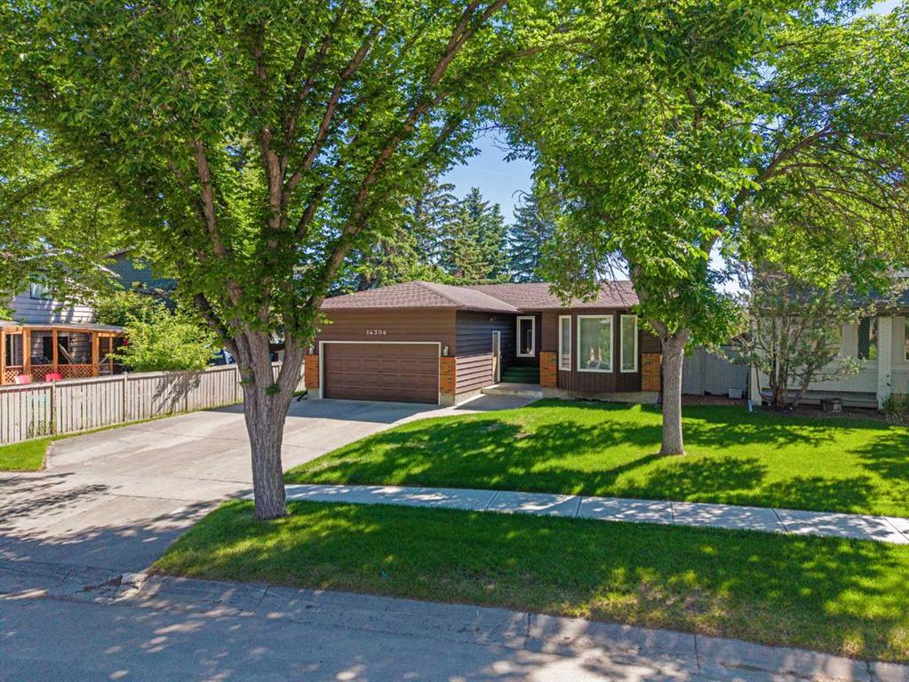 Picture for 14304 Deer Ridge Drive SE