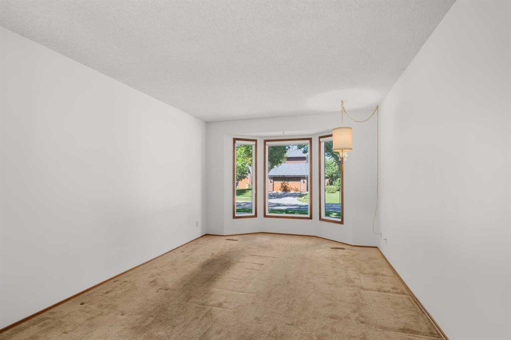 Picture for 14304 Deer Ridge Drive SE