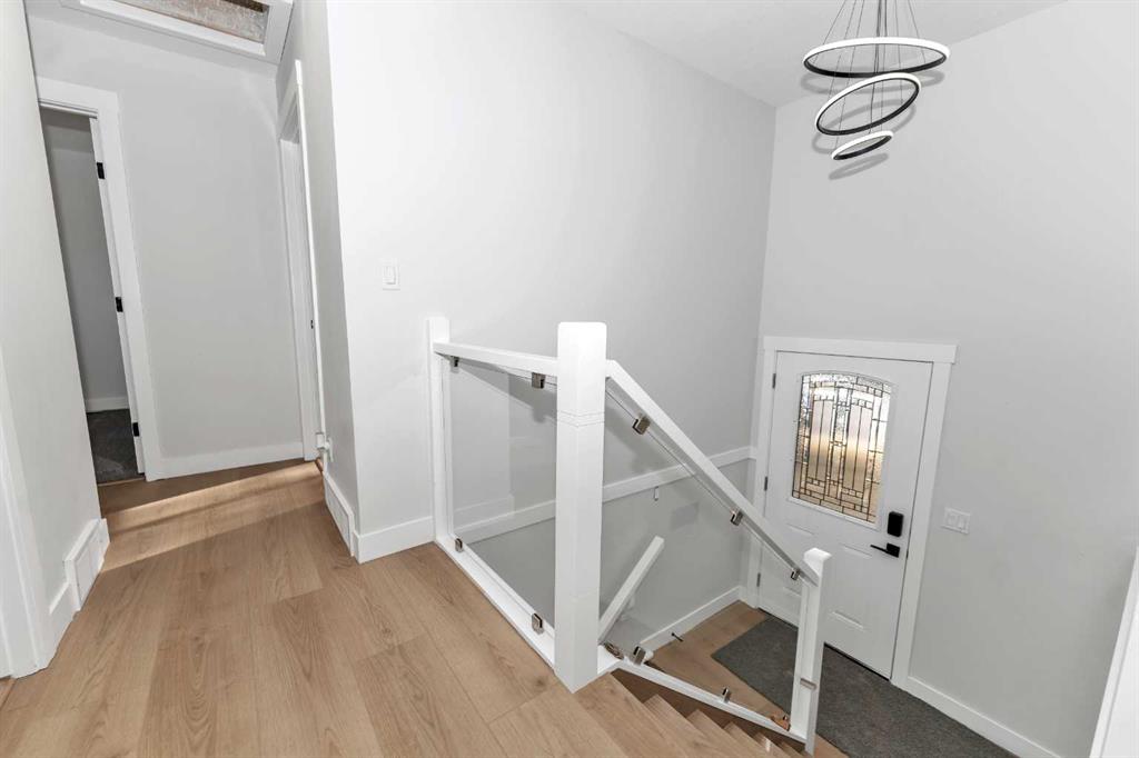 Picture for 915 Pinecliff Drive NE