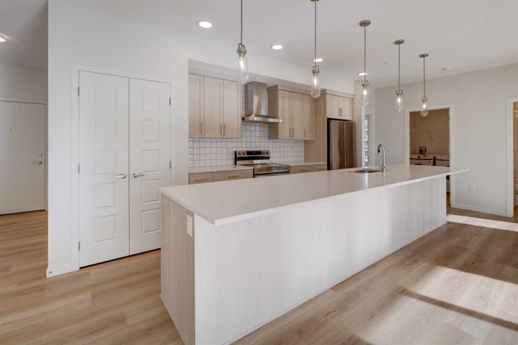 Picture for 1303, 550 Belmont Street SW