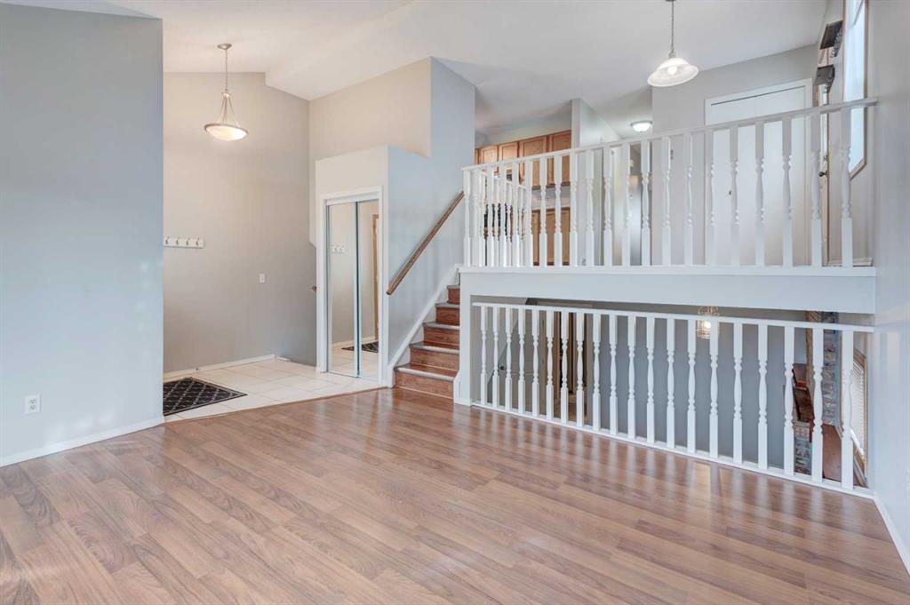 Picture for 115 Shawglen Way SW