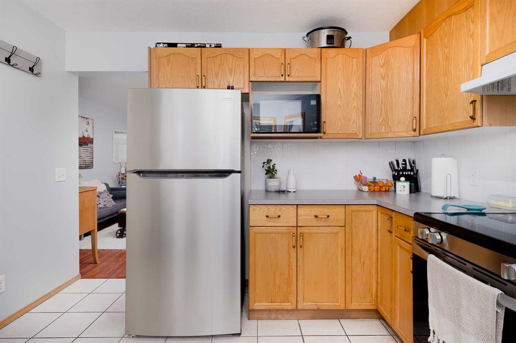 Picture for 13, 204 Strathaven Drive 