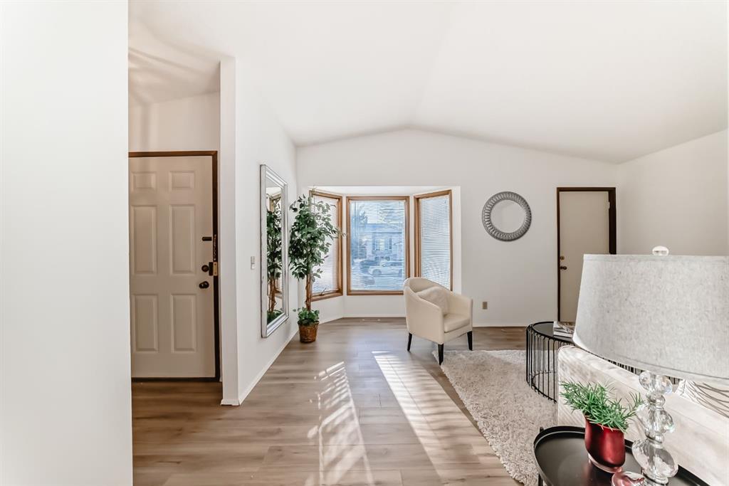 Picture for 20 Cedardale Hill SW