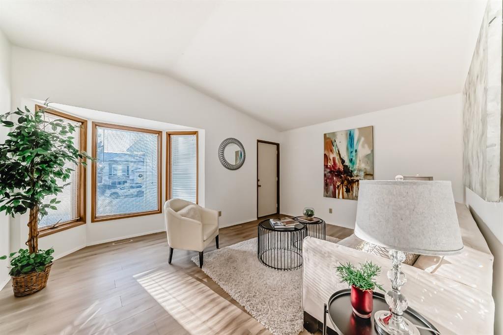 Picture for 20 Cedardale Hill SW