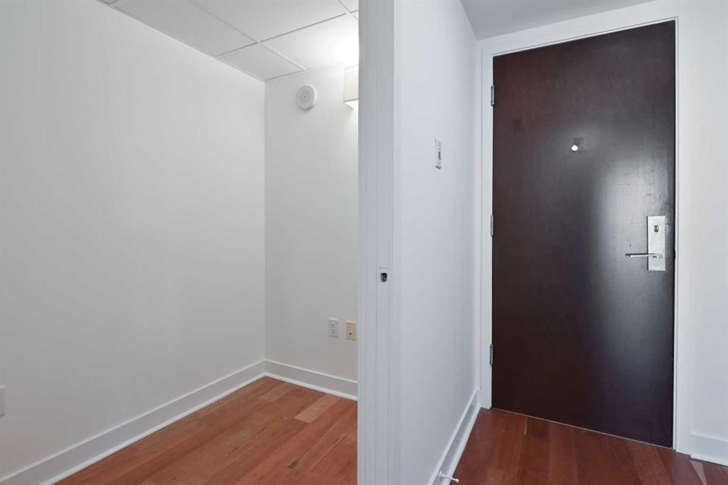 Picture for 2404, 1118 12 Avenue SW