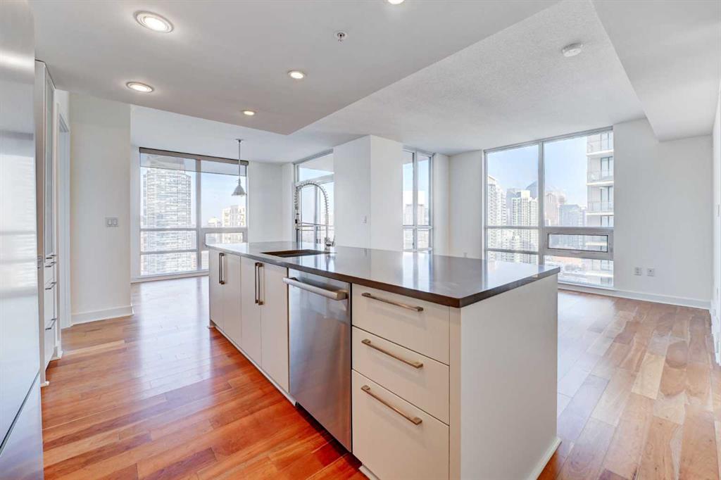 Picture for 2404, 1118 12 Avenue SW